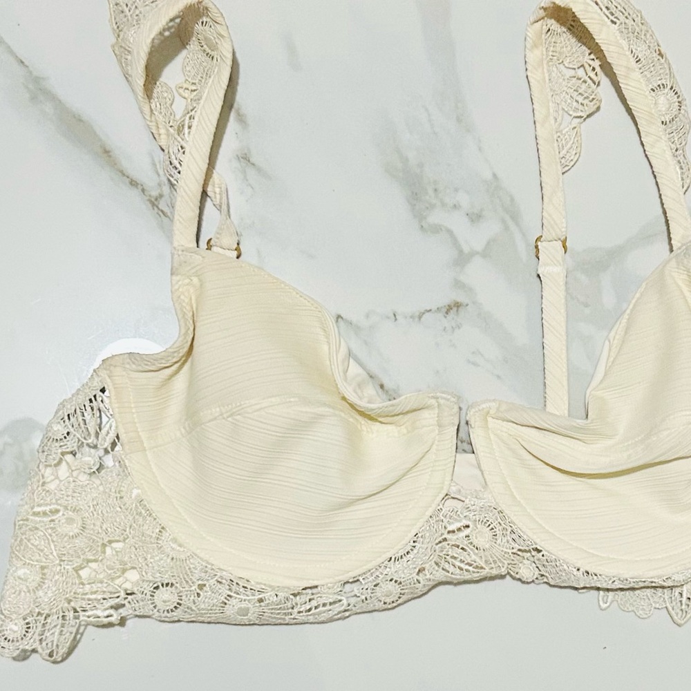 For Love And Lemons Cream Lace Bra